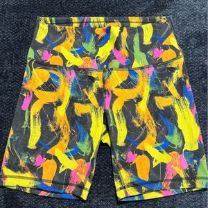 Lululemon Wunder Train HR Multi Color Short 8 in